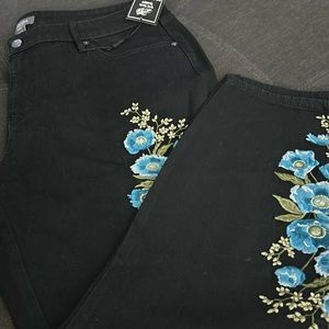 Martha Stewart Embroidered Petite 5-Pocket Ankle Jeans